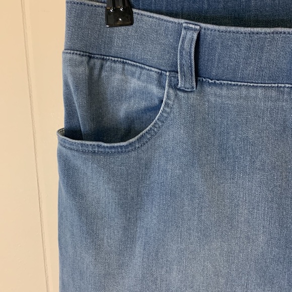 BetaBrand Straight-Leg 4-Pocket Yoga Denim Jeans Size Medium Short Petite - Picture 4 of 9